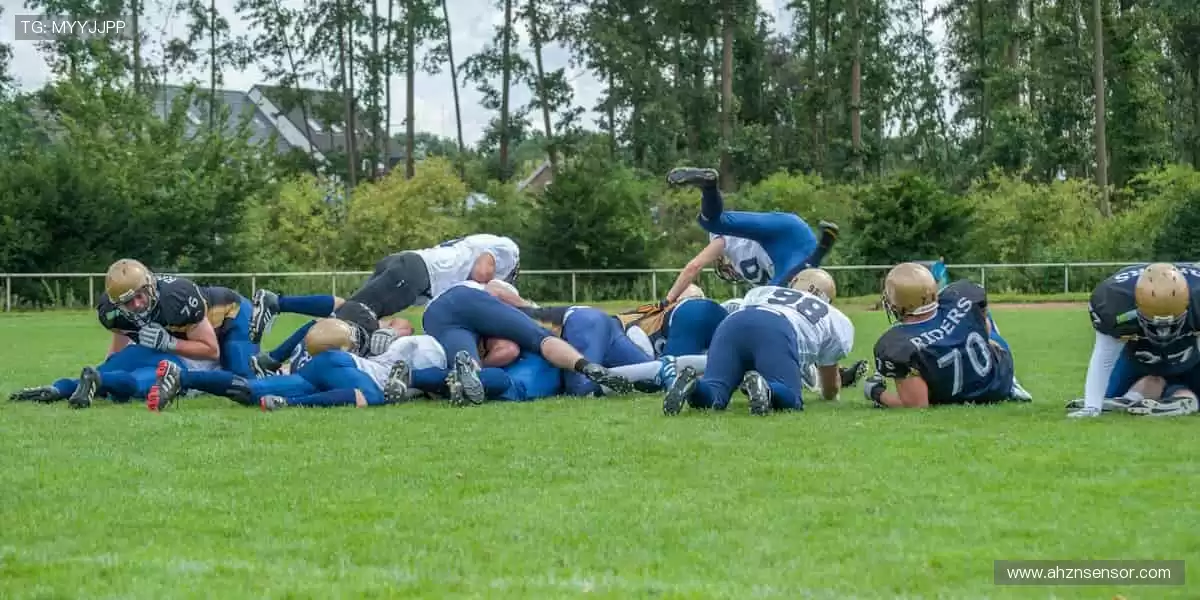 ⚽️ 绿茵激战，等你来见证奇迹！